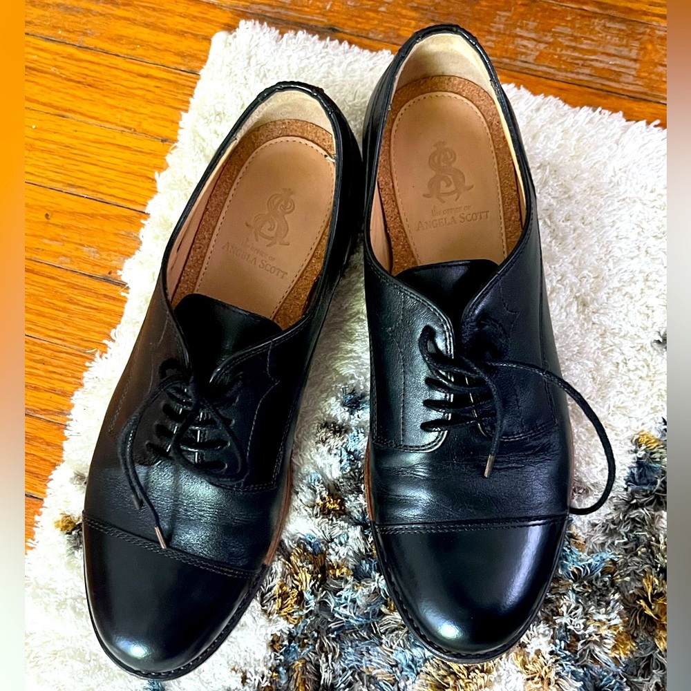 Office of Angela Scott Black Leather Oxfords - size 7 | IT 37 - like new